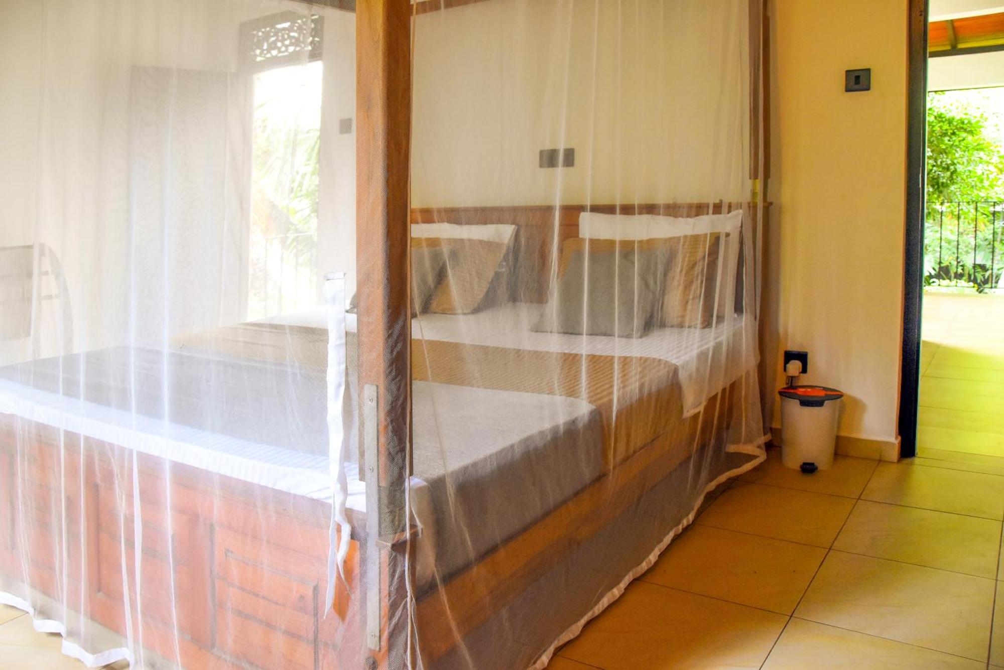 Sithu Villa Hikkaduwa Esterno foto