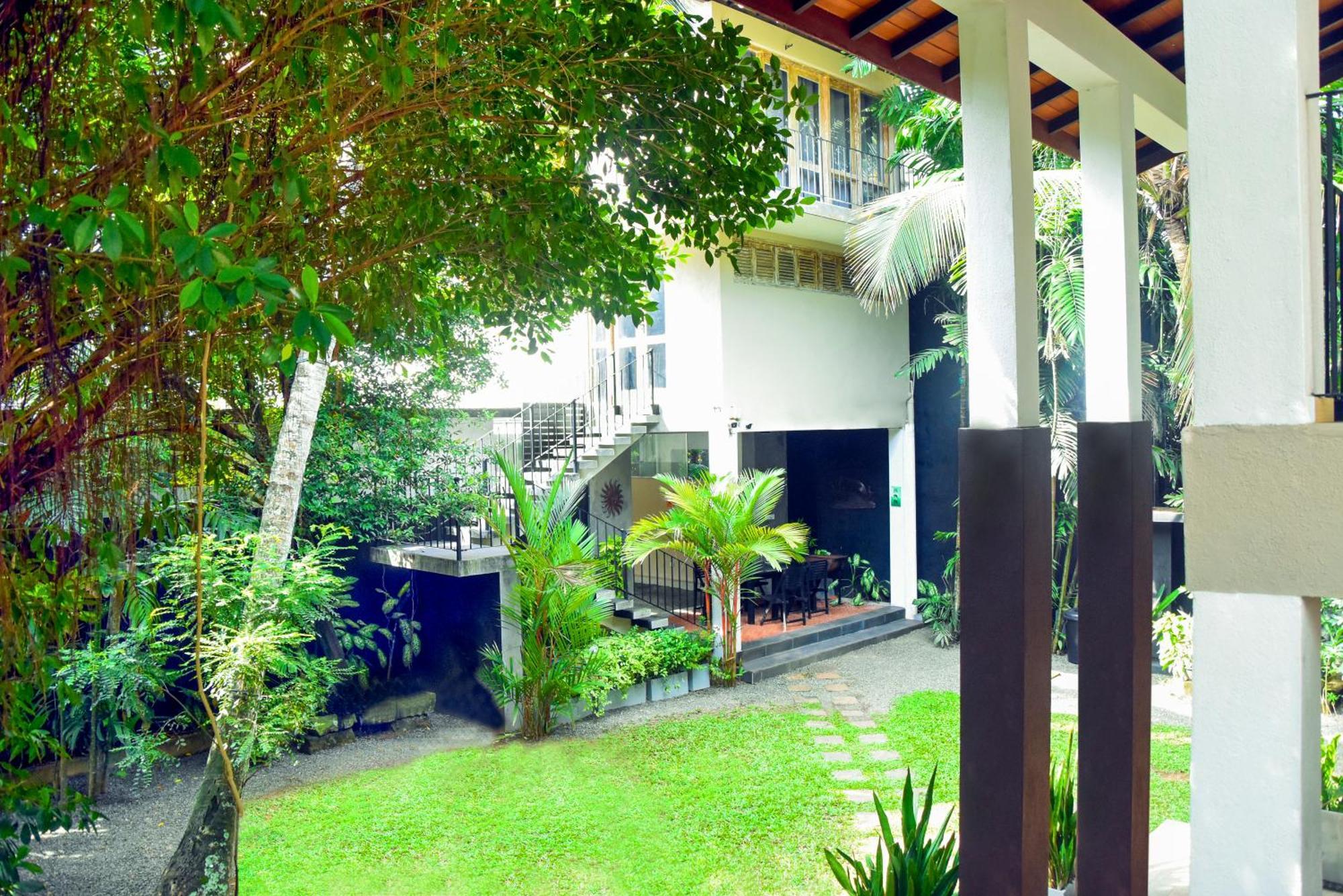 Sithu Villa Hikkaduwa Esterno foto