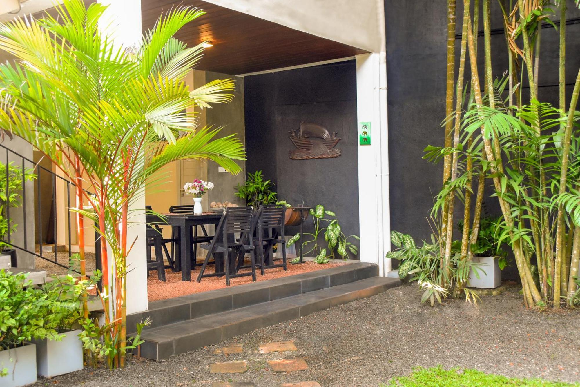Sithu Villa Hikkaduwa Esterno foto